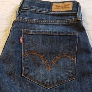 Levi Straight Leg Style 525